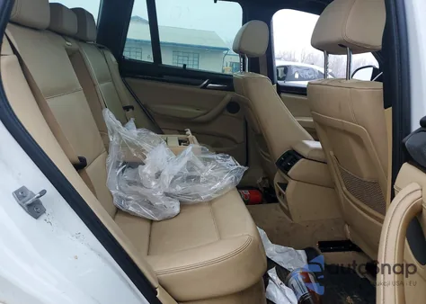 2015 BMW X3 xDrive28I z USA, uszkodzony, nr VIN 5UXWX9C53F0D51867